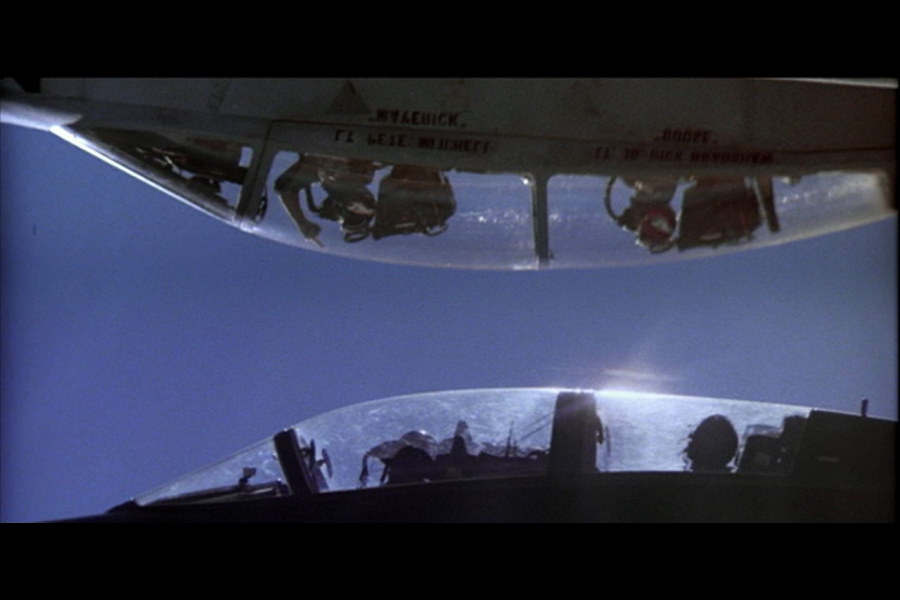 top gun fighter jet scene